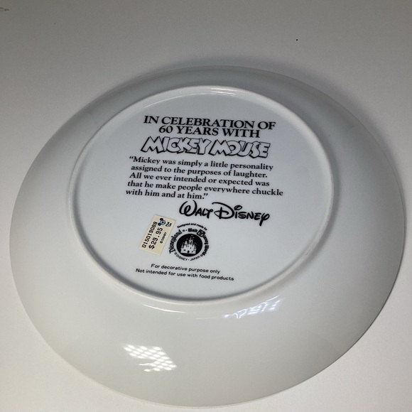 VINTAGE Disney 60th Birthday Plate 1988 - Picture 3 of 4